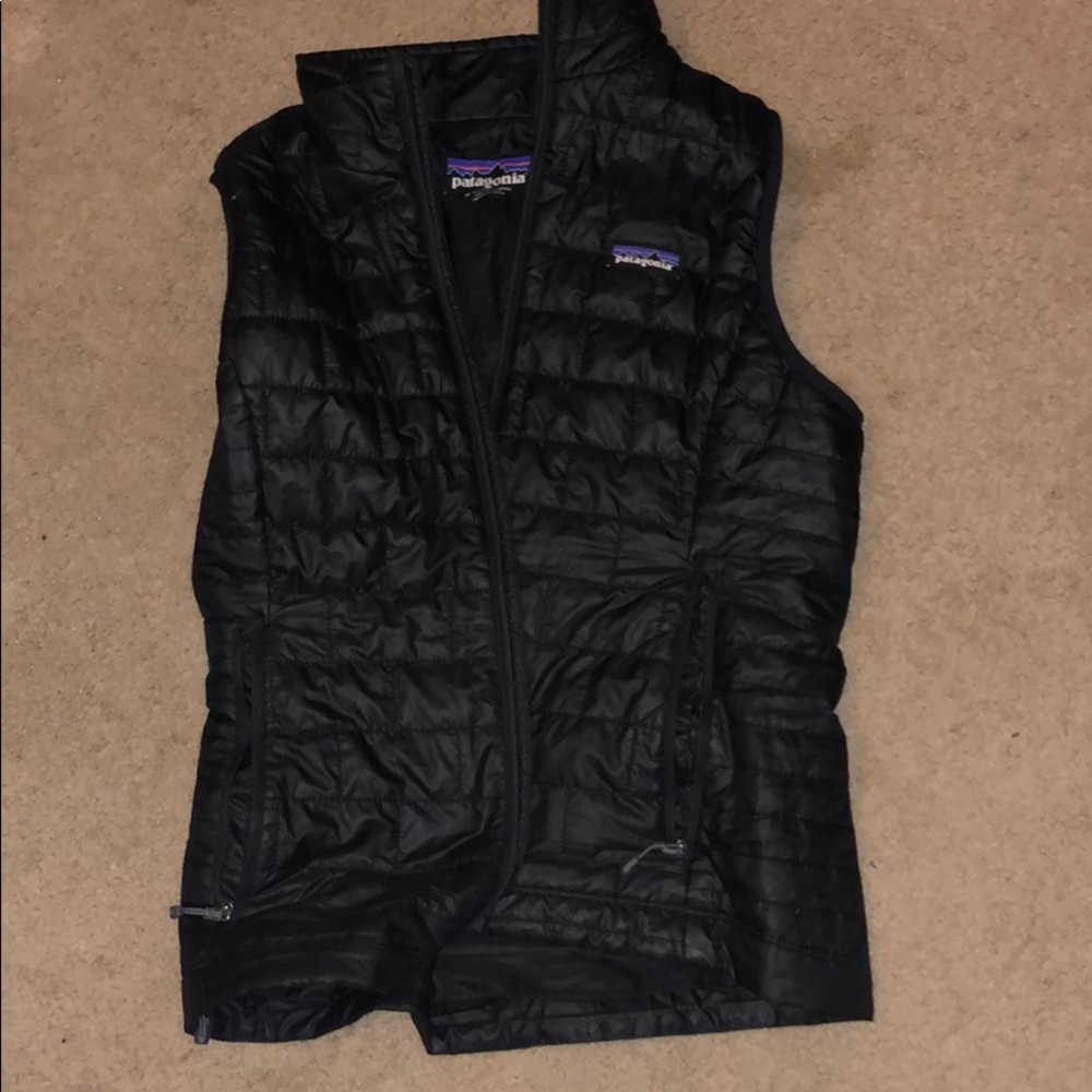 Black Patagonia Nanopuff Vest